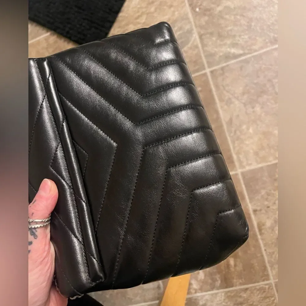 YSL Black LouLou - Picture 5 of 13